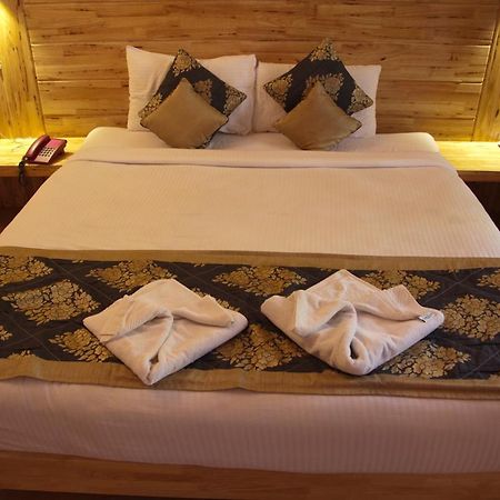Symphony Palms Beach Resort And Spa Govind Nagar Luaran gambar