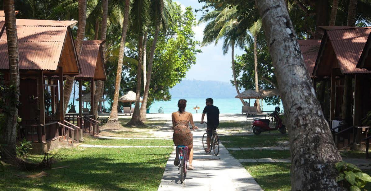 Symphony Palms Beach Resort And Spa Govind Nagar Luaran gambar