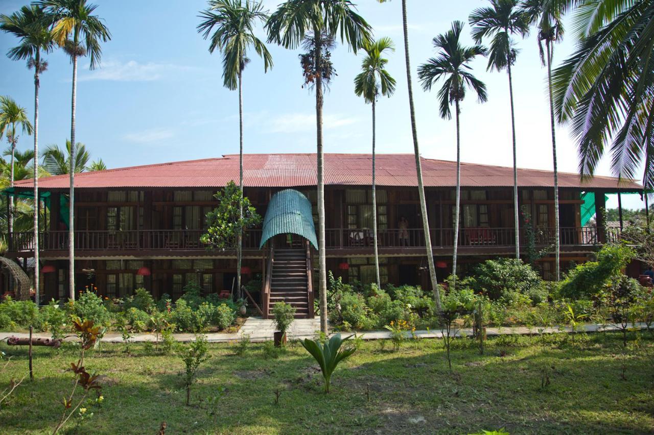 Symphony Palms Beach Resort And Spa Govind Nagar Luaran gambar