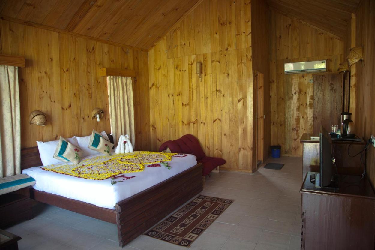 Symphony Palms Beach Resort And Spa Govind Nagar Luaran gambar