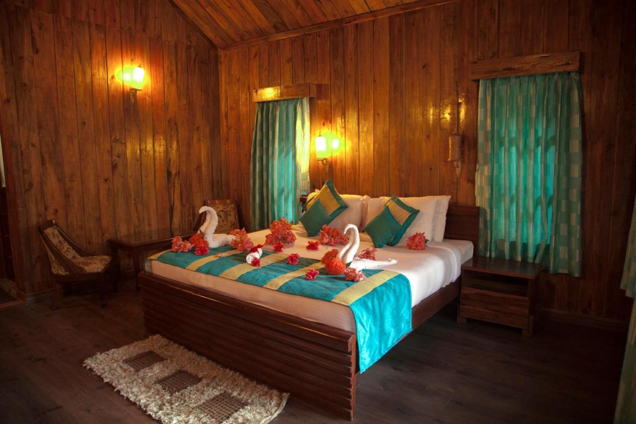 Symphony Palms Beach Resort And Spa Govind Nagar Luaran gambar
