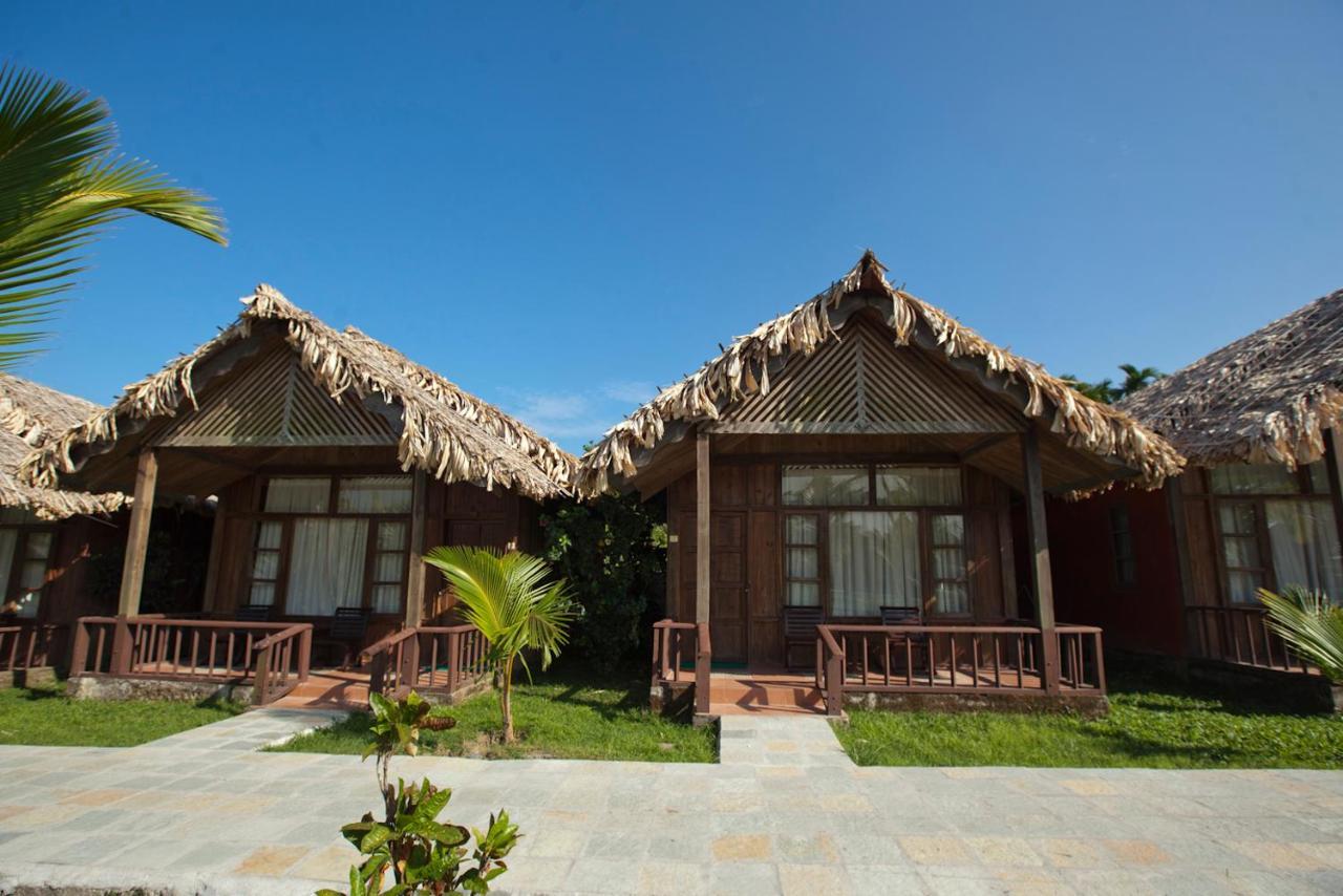 Symphony Palms Beach Resort And Spa Govind Nagar Luaran gambar